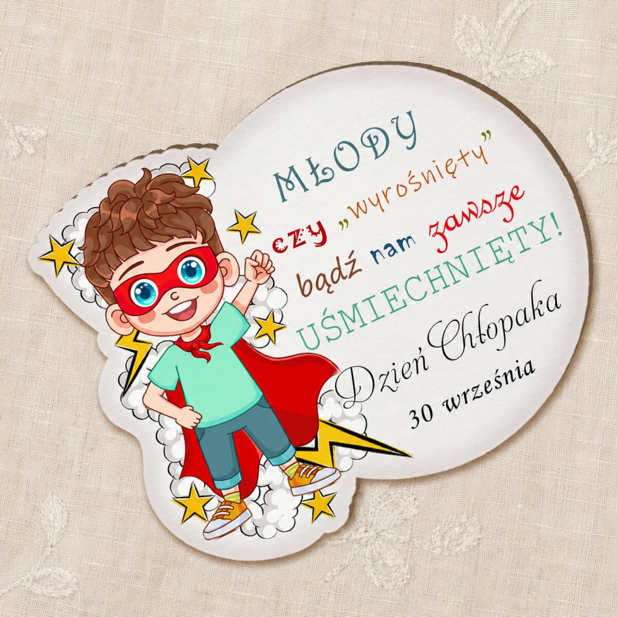 Kolorowy magnes na Dzień Chłopaka z chłopcem superbohaterem
